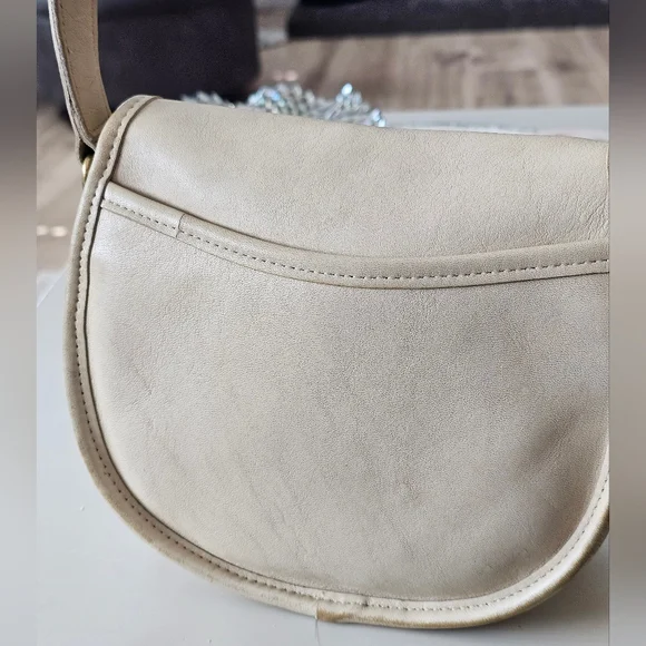 Vintage Coach Watson Crossbody Bag - Picture 13 of 16